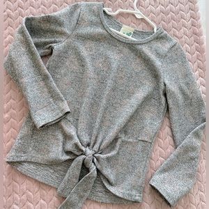 Girls Cute Long Sleeve Grey Top with Unicorns!